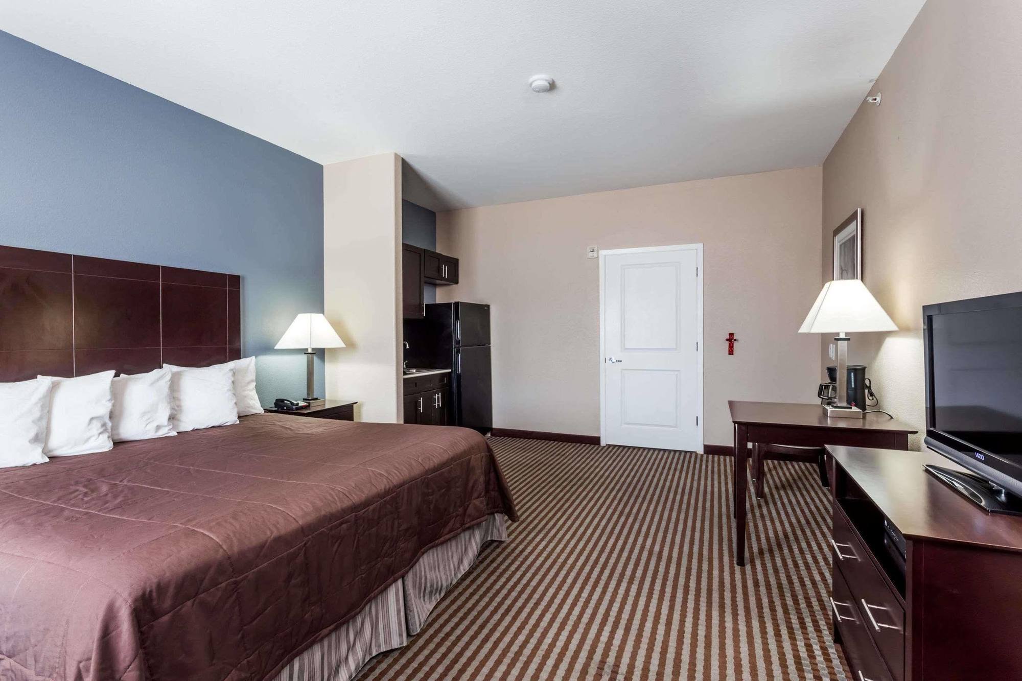 Atria Inn & Suites Three Rivers Екстер'єр фото