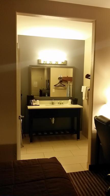 Atria Inn & Suites Three Rivers Номер фото